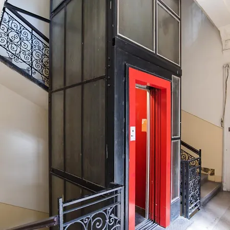 Apartamento Black & White At Nyugati Station - 3 Separate Br *